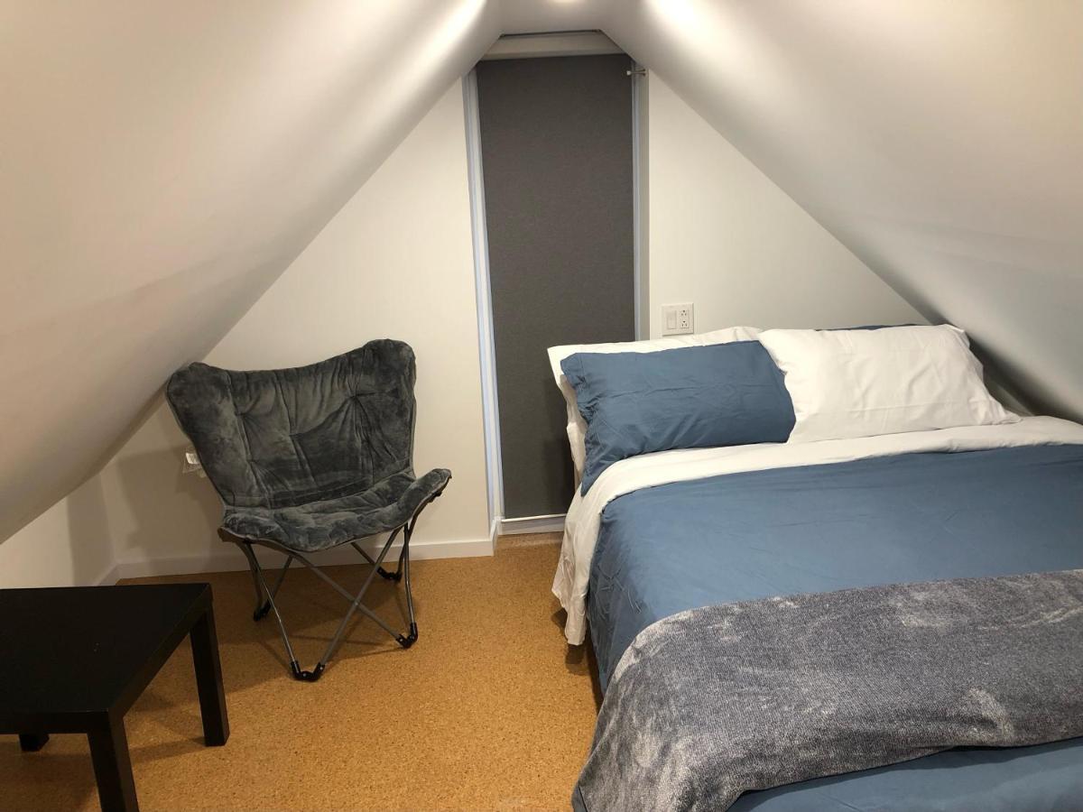 לונגאיל Well Equipped Studio For Non-Smoking Guests Only Citq Зo9467 מראה חיצוני תמונה