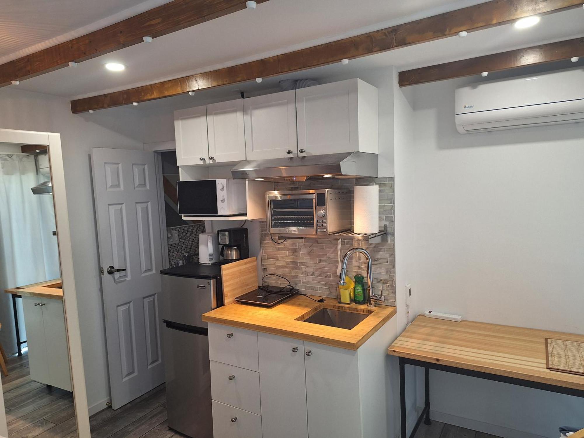 לונגאיל Well Equipped Studio For Non-Smoking Guests Only Citq Зo9467 מראה חיצוני תמונה
